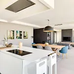 Luxurious Architectural ヴィラ
