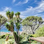 Luxurious Architectural * Cassis