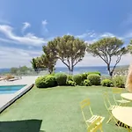 Luxurious Architectural ヴィラ