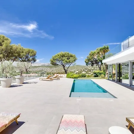Villa Luxurious Architectural