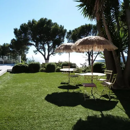 Luxurious Architectural Villa Cassis