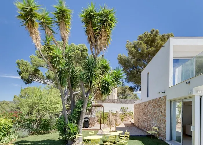 Villa Luxurious Architectural *