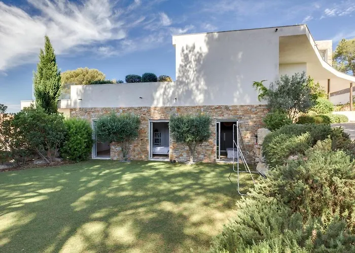 Villa Luxurious Architectural
