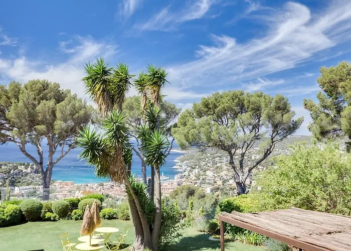 Luxurious Architectural * Cassis