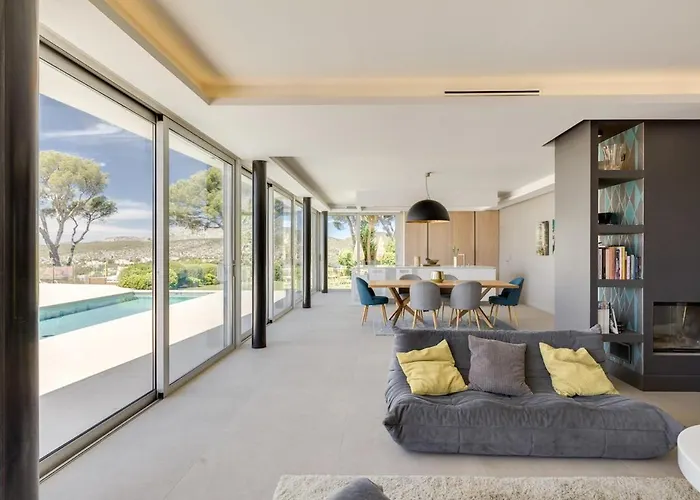 Villa Luxurious Architectural *
