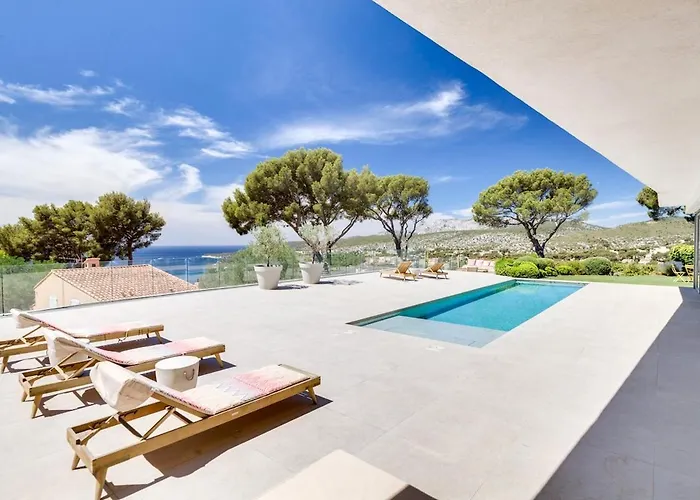 Villa Luxurious Architectural Cassis